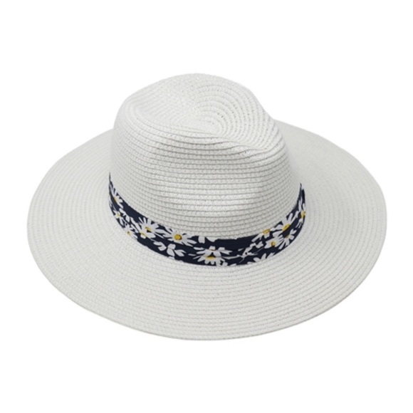 Trend Setter Diva Boutique Accessories - White daisy wrapped straw hat